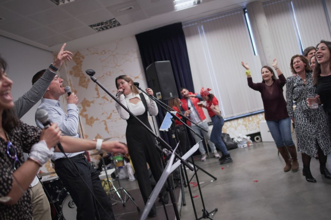 How to Build Team Building Into Your Company Culture