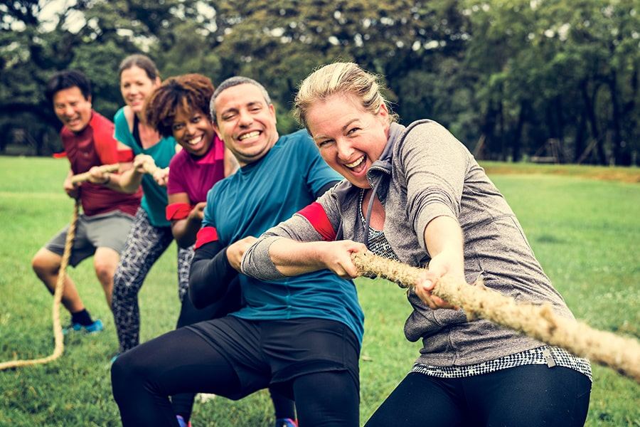 Un verano de diversión entre compañeros: actividades outdoor Barcelona