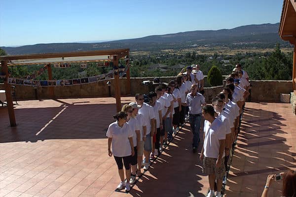 Team Building. Outdoor training, ejemplo de formación vivencial.