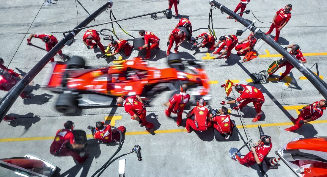 Team Building Ideas: Formula 1, Expeditions, Extreme Tension…